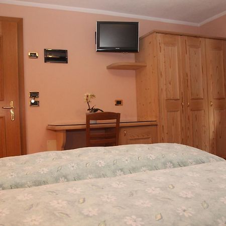 Albergo Caravasc Ливиньо Екстериор снимка