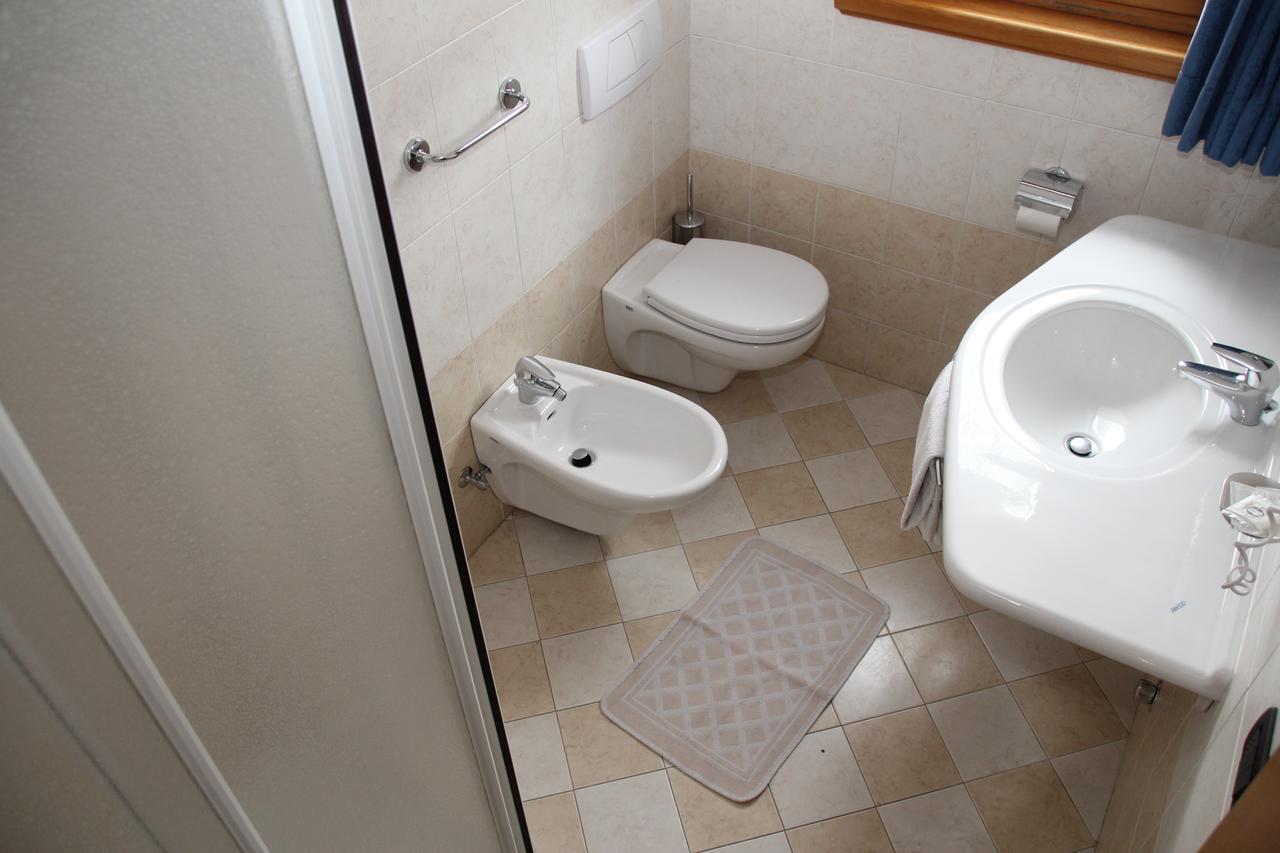 Albergo Caravasc Ливиньо Екстериор снимка