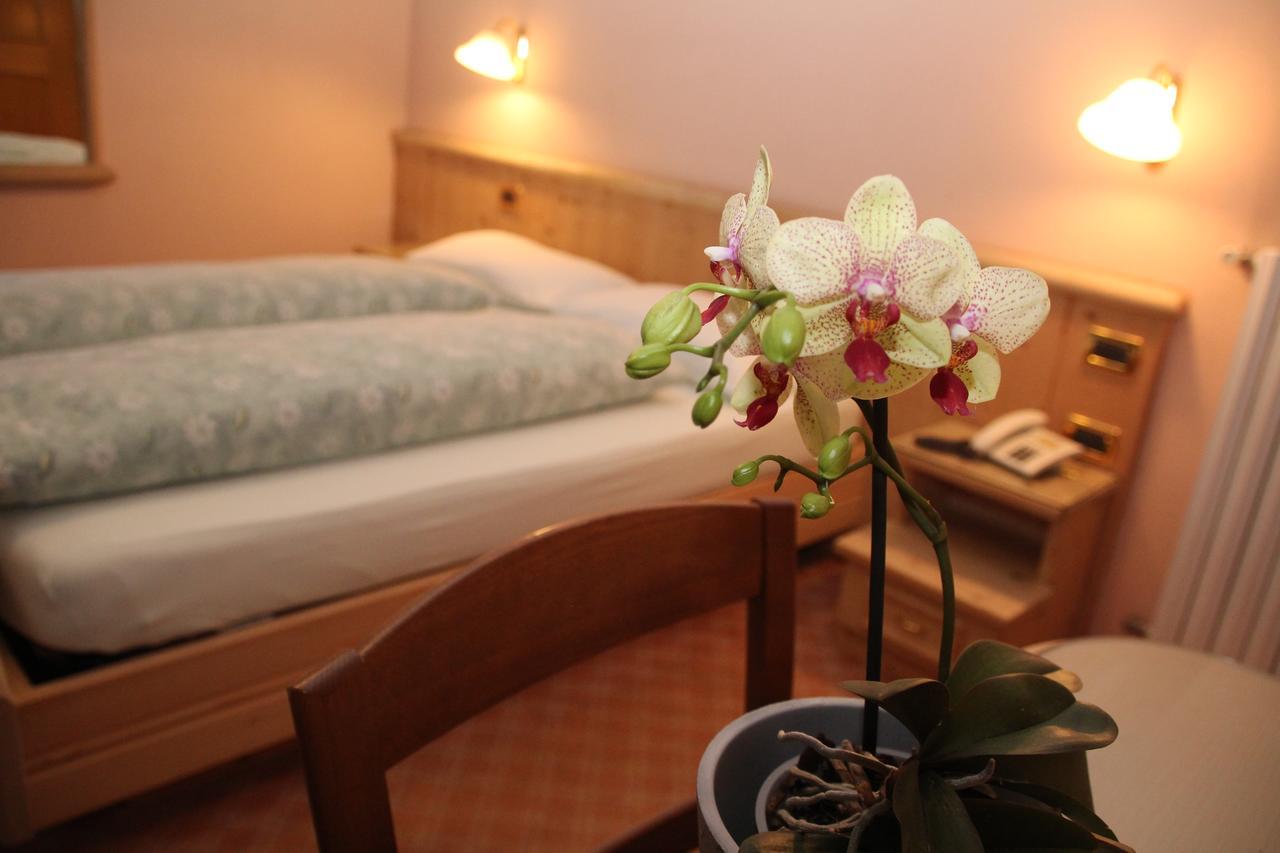 Albergo Caravasc Ливиньо Екстериор снимка